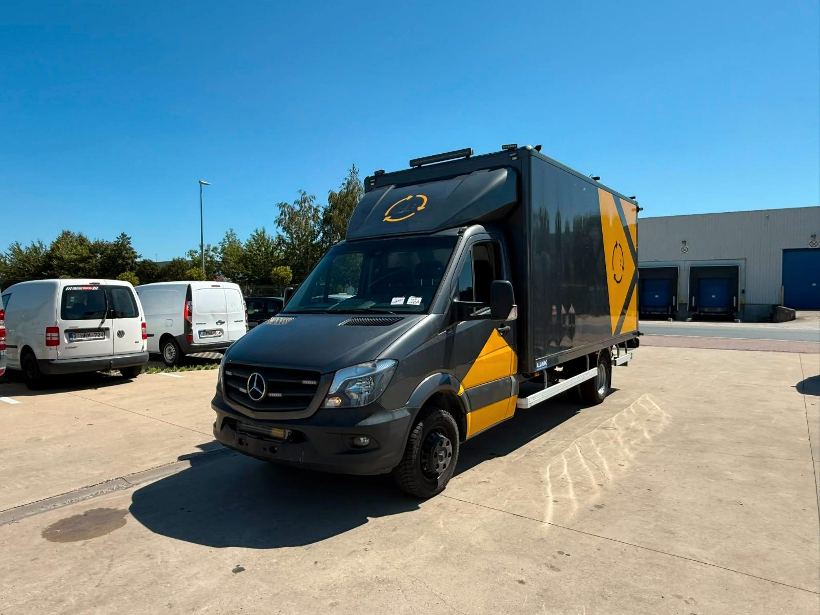 Mercedes-Benz Sprinter 516 (Stock ID 74717)