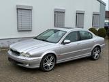 Jaguar X-Type 3 Liter V6 Classic * GEPFLEGTER ZUSTAND* - silberne Jaguar X-Type