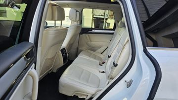 Volkswagen Touareg - 9