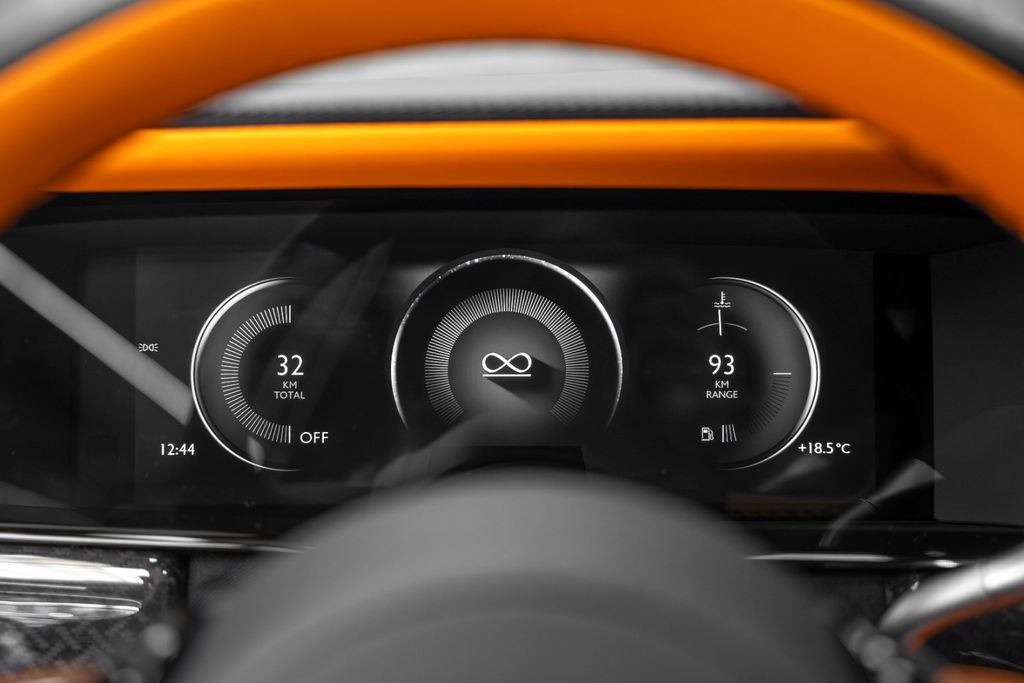 Cullinan BLACK BADGE 2026 BLACK/ORANGE 4 SEATS - Bild 34