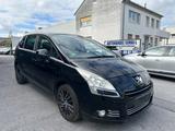 Peugeot 5008 Premium - Peugeot 5008 Premium mit Diesel-Antrieb