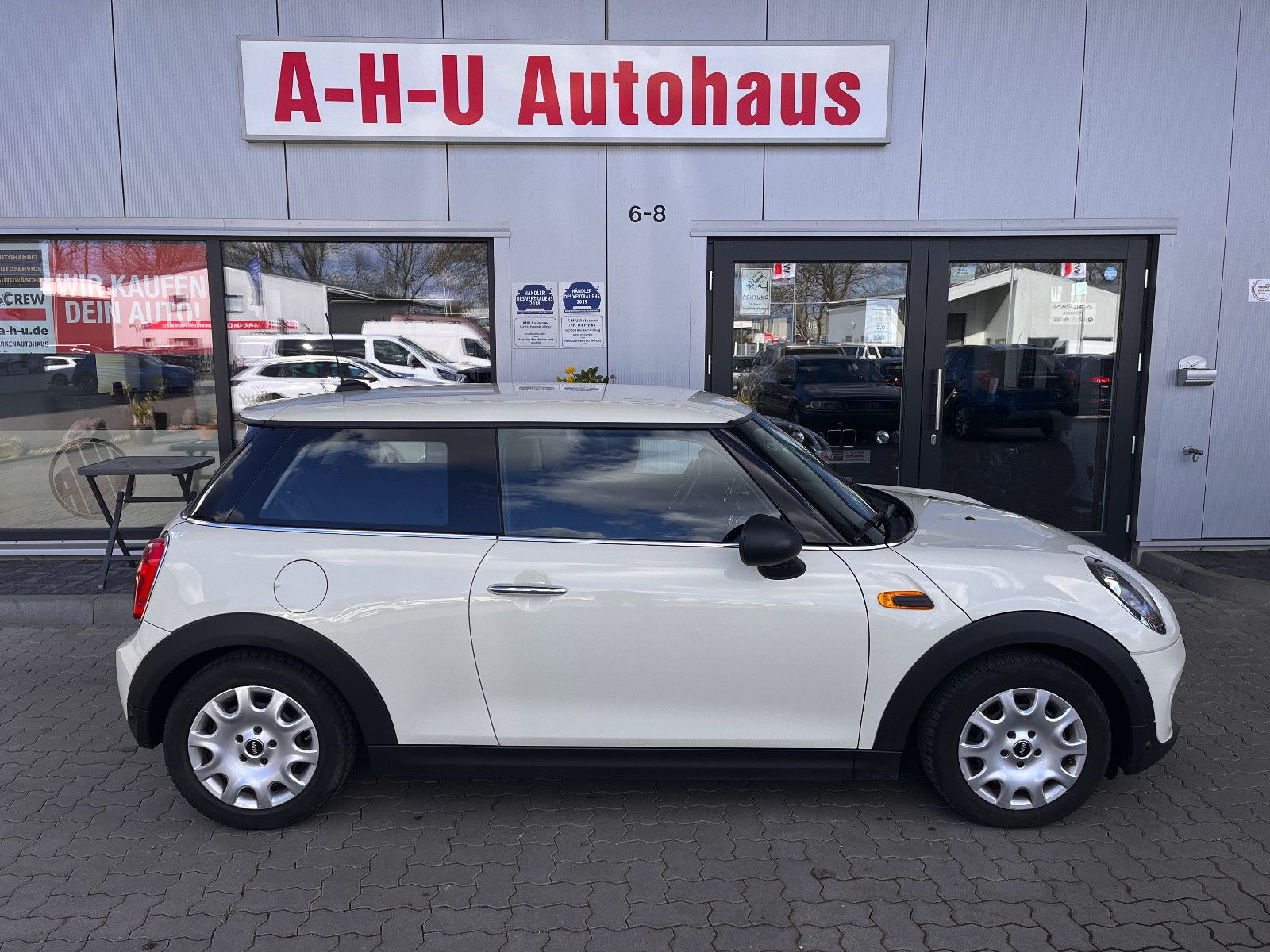 Fahrzeugabbildung MINI ONE Mini 3-trg. 1.5 D