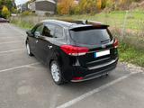 Kia Carens 1.6 GDI UEFA EURO 2016 UEFA EURO 2016 - schwarze Kia Carens