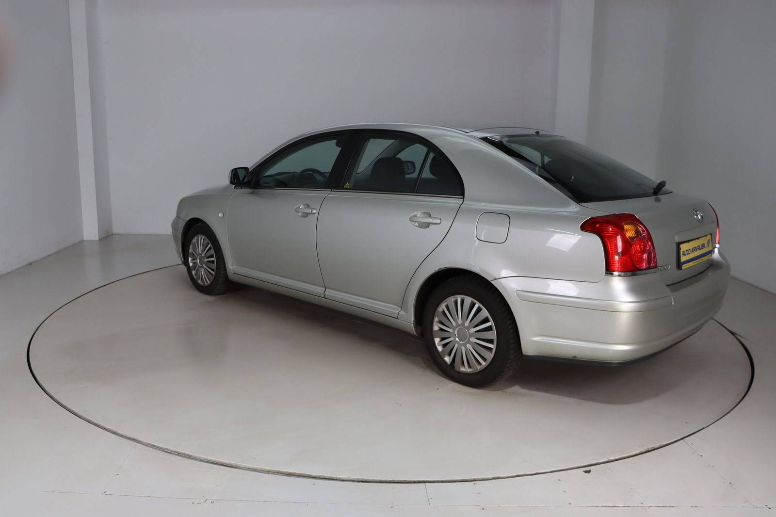 Fahrzeugabbildung Toyota Avensis 2.0-l-VVT-i Executive
