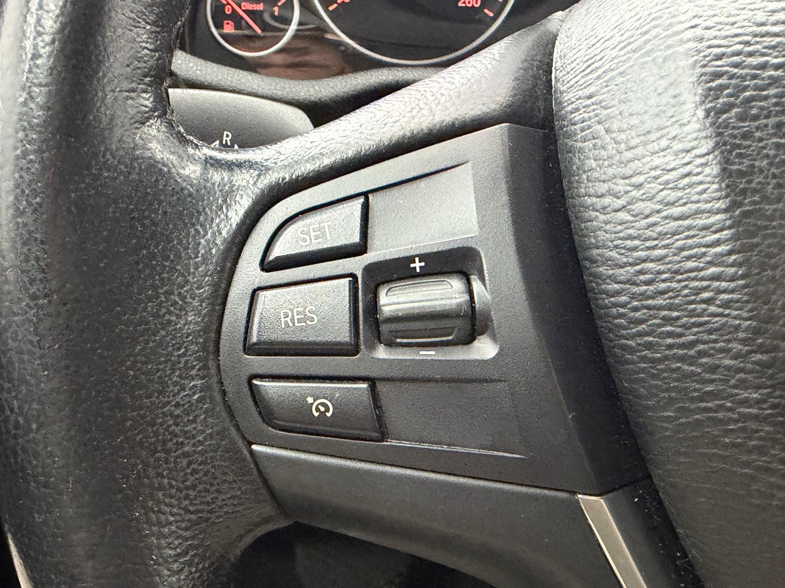 Fahrzeugabbildung BMW X3 20d xDrive Aut./NAVI/XENON/HEAD-UP/AHK