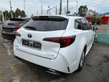 Toyota Corolla 1,8 Hybrid Business Edition Touring ... - Toyota Corolla: E8