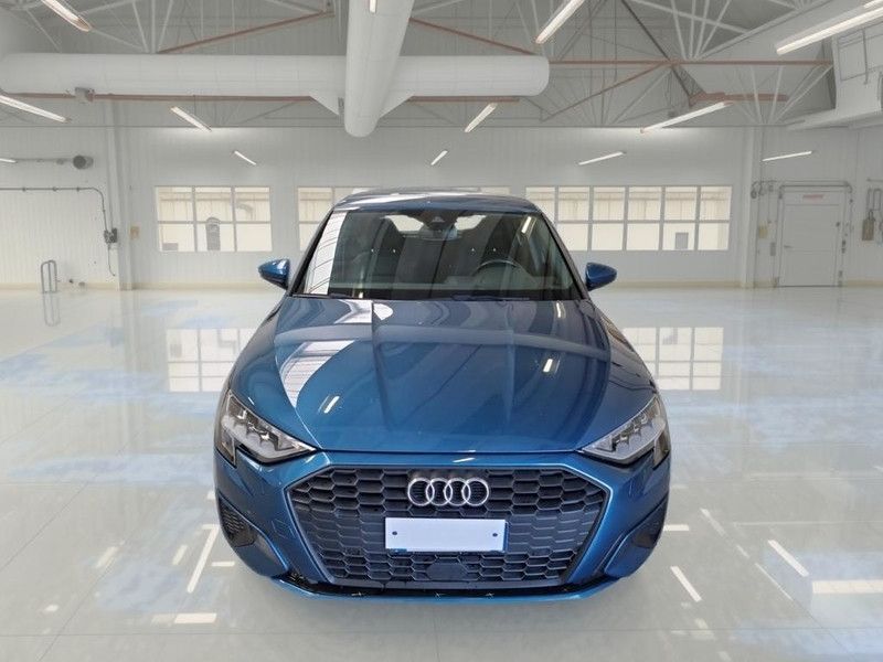 Audi AUDI A3 SPORTBACK 40 TFSI E S TRONIC BUSINESS S. imagem 2