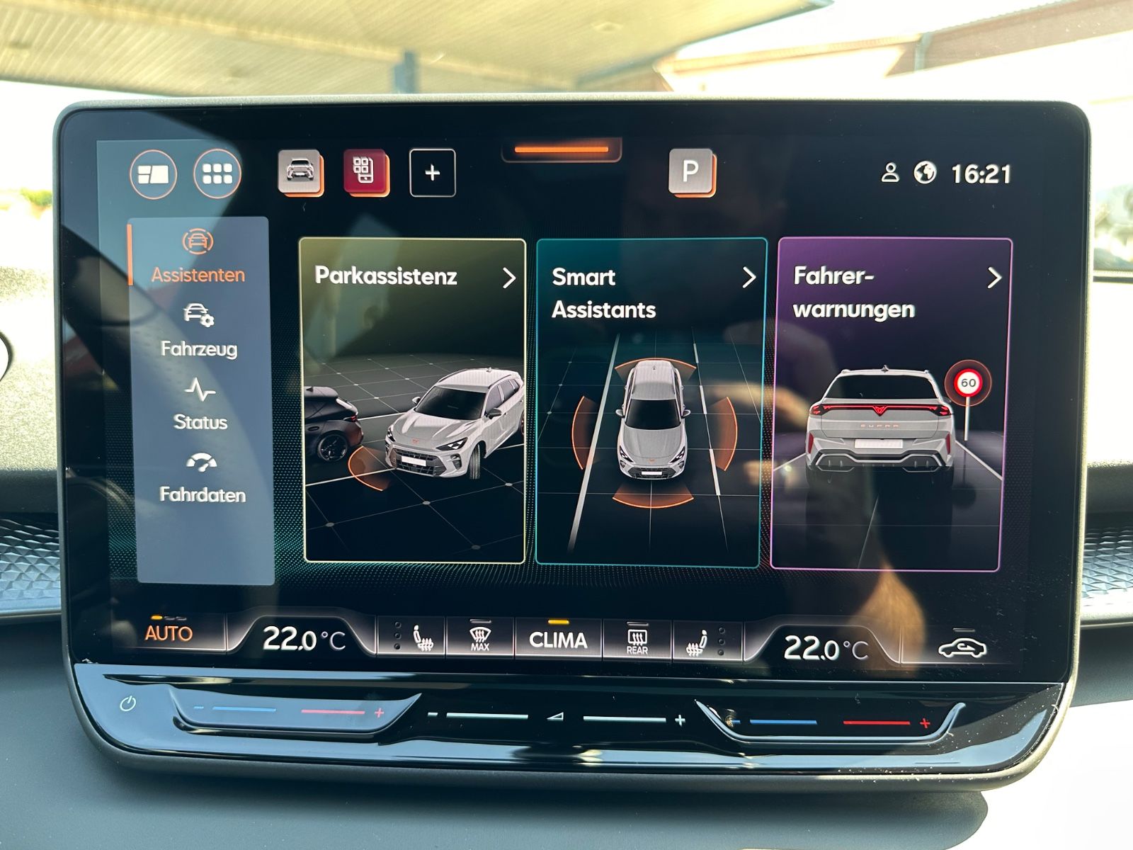 Fahrzeugabbildung CUPRA Terramar VZ 2.0 TSI 4Dr. DSG MATRIX/Pano/ACC/AHK