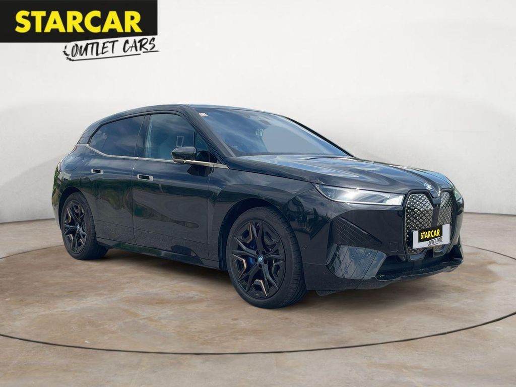 BMW iX