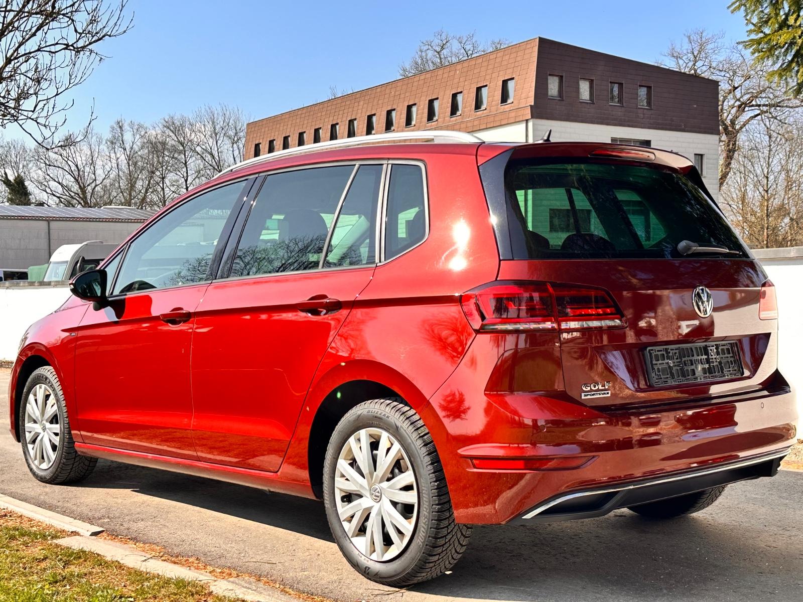 Volkswagen Golf Sportsvan VII Join AUTO/ACC/SZ/NAVI/BT