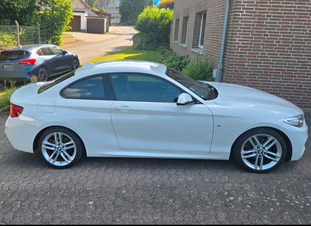 BMW 220i Coupé M Sport M Sport