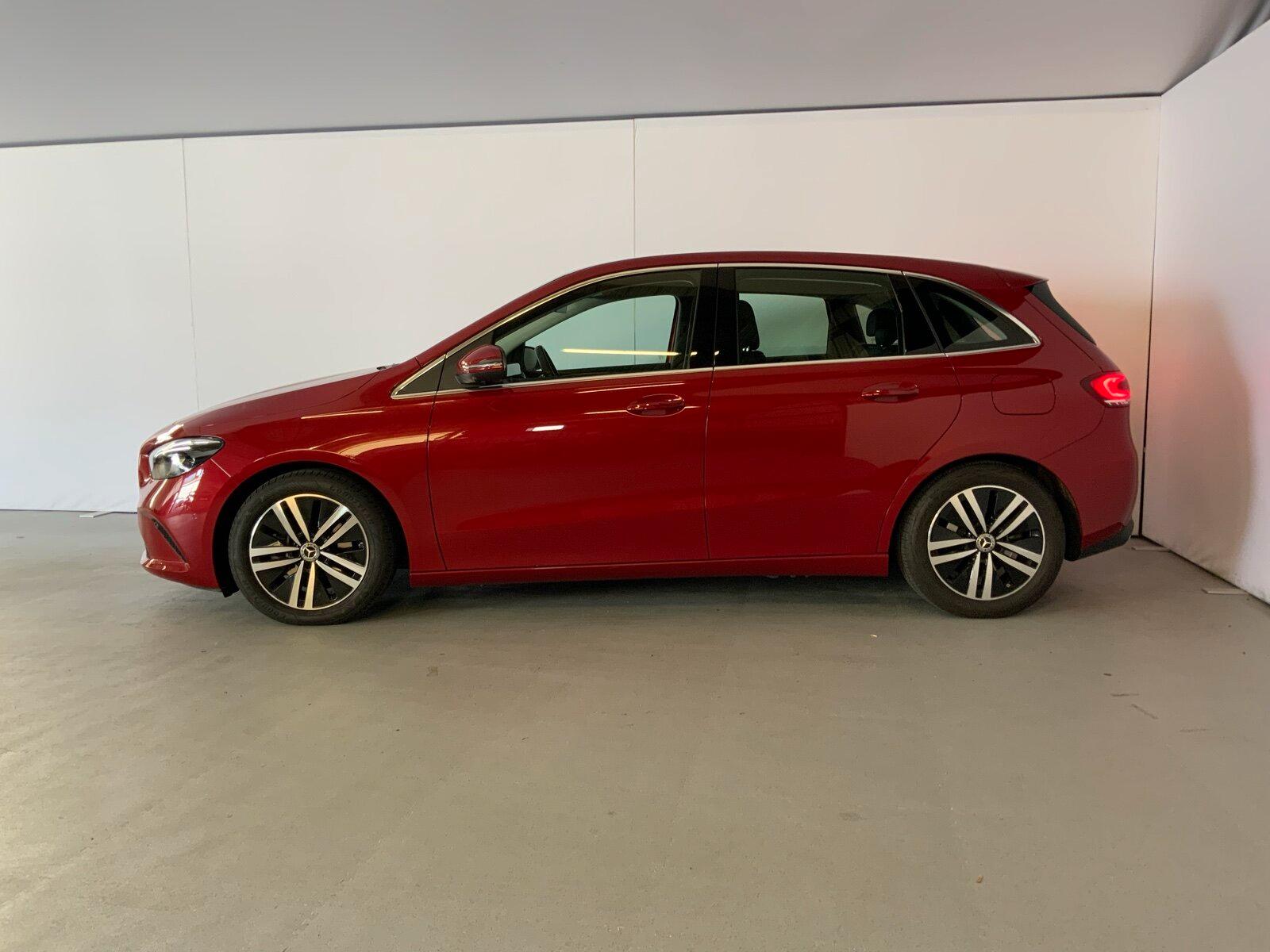 Mercedes-Benz B 200 4M Progressive Standh 360° AHK DISTRONIC