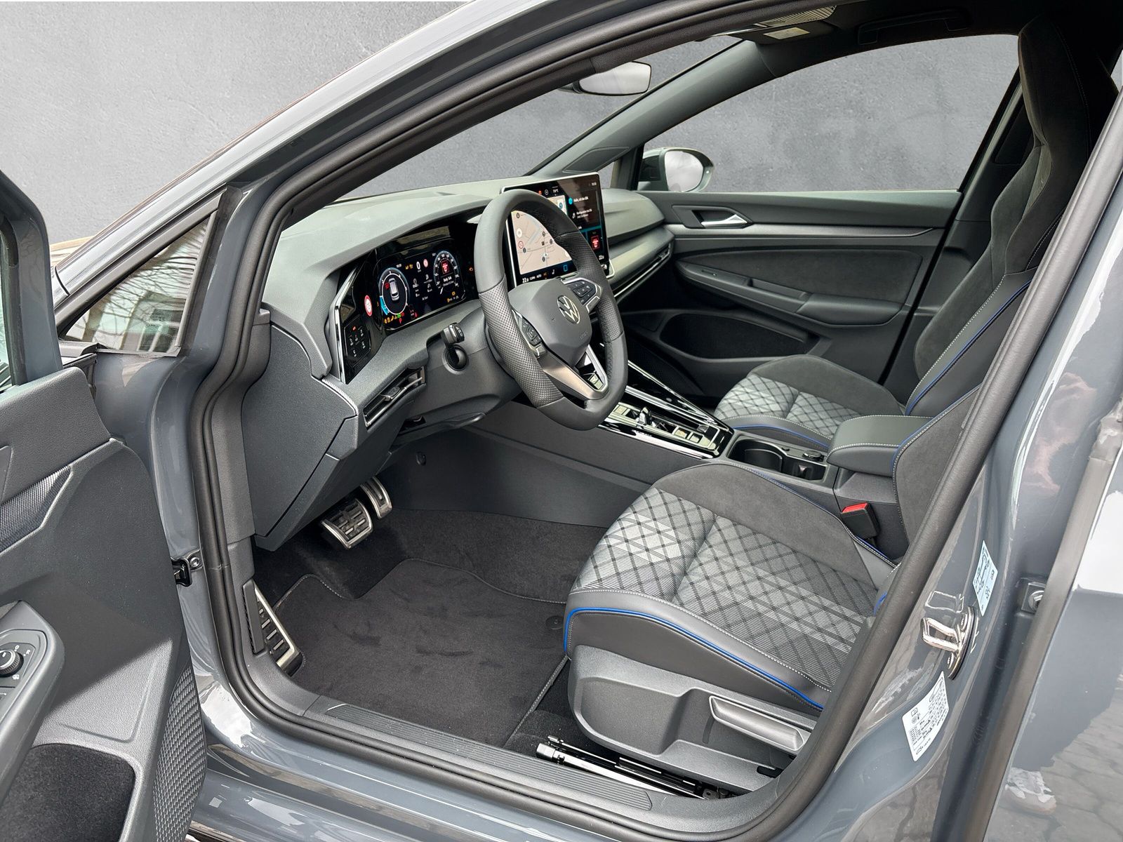Fahrzeugabbildung Volkswagen Golf R-Line 2,0 TDI 110 kW 7-Gang DSG