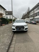 Audi Q7 etron 3.0 TDI Quattro - Audi Q7 in Mainz