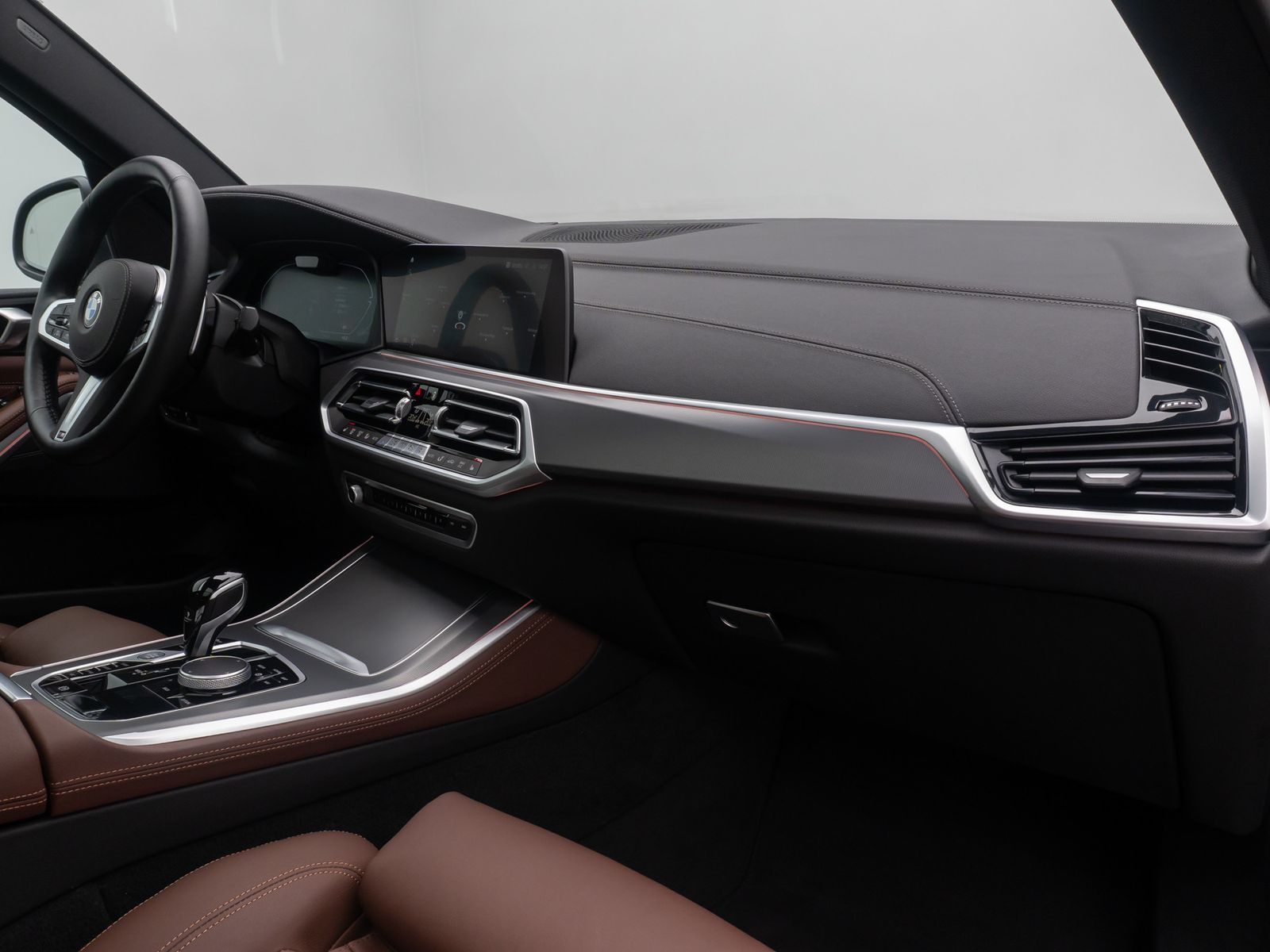 Fahrzeugabbildung BMW X5 xD40i M Sport Panorama 360°HUD Laser DAB HiFi