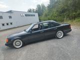 Mercedes-Benz 300E w124 Automatik, el. Schiebedach  - Mercedes-Benz 300 aus 1986: 300e