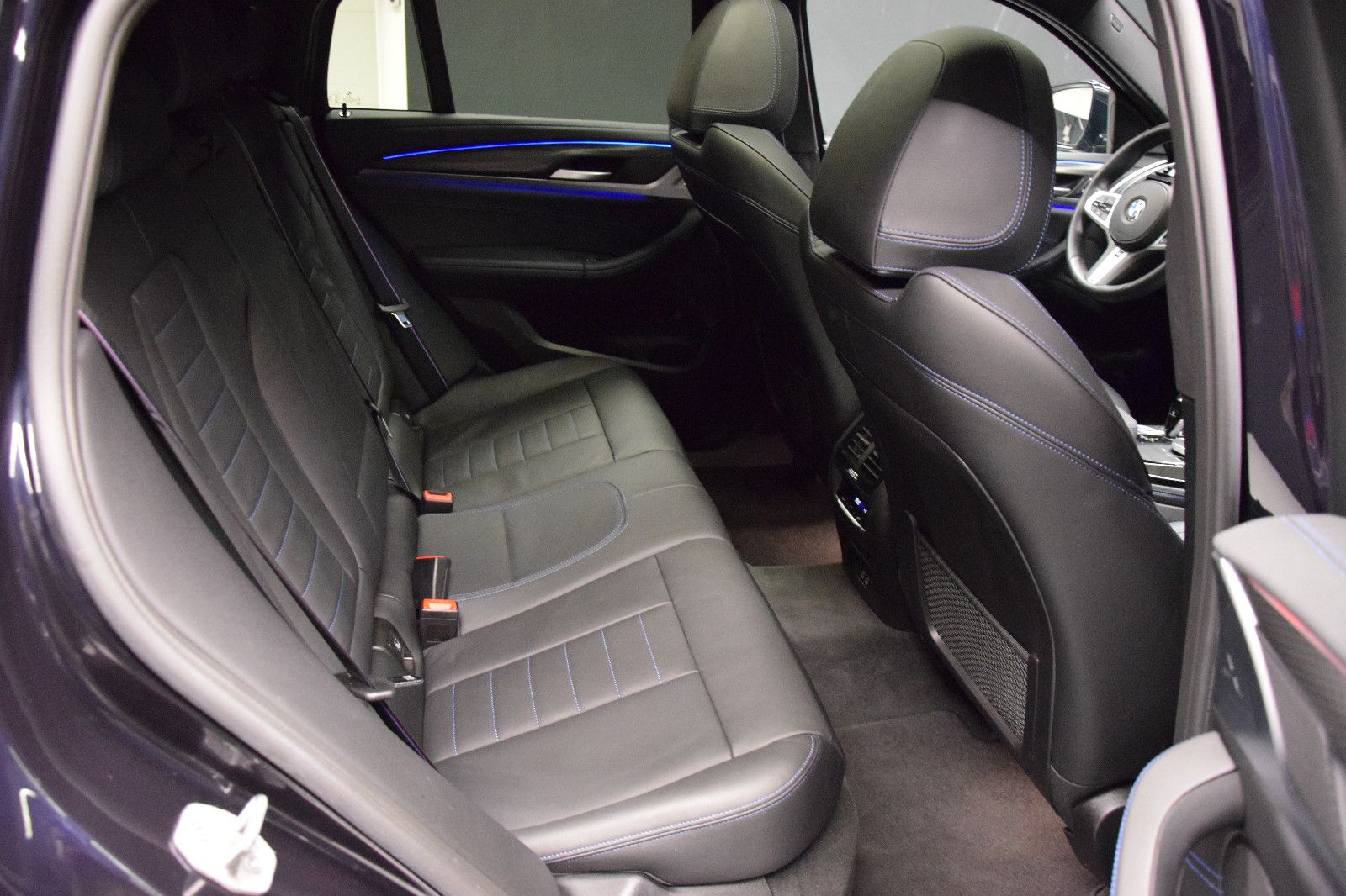 Fahrzeugabbildung BMW X4 xDrive 30 d M Sport Pano HuD Laser ACC AHK