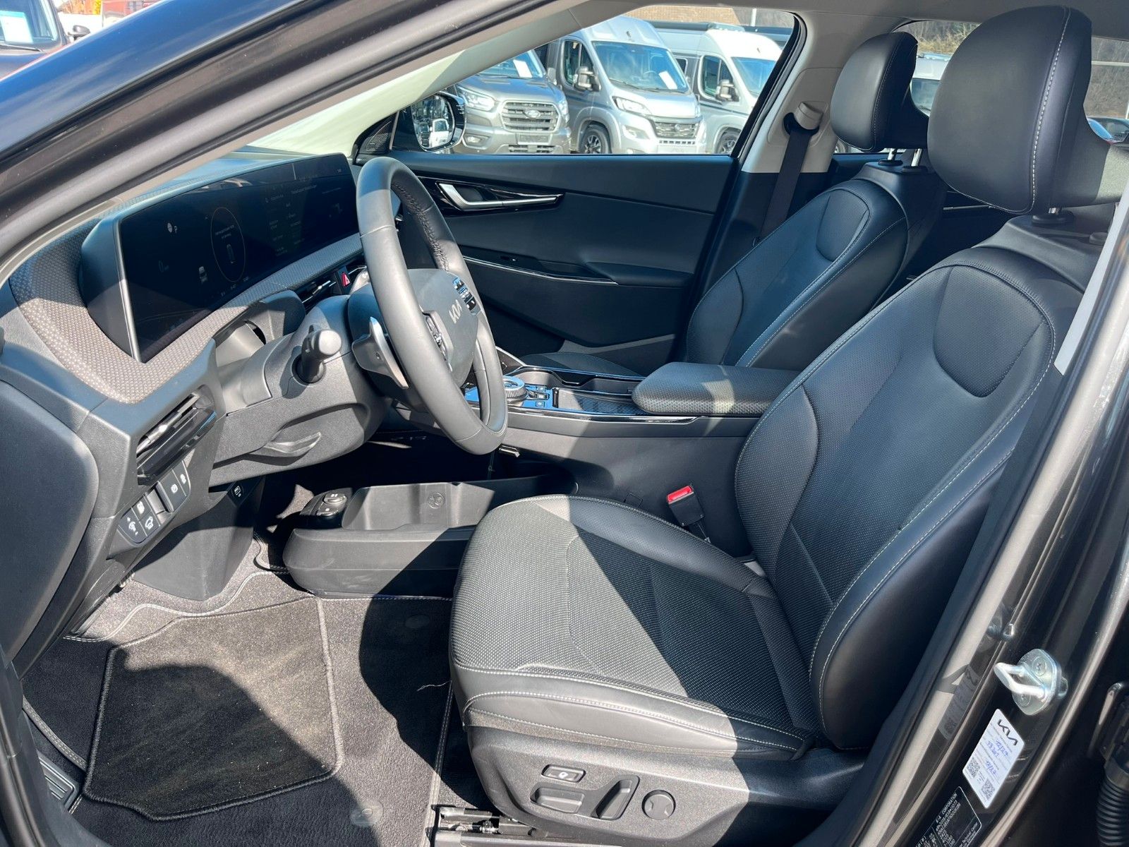 Fahrzeugabbildung Kia EV6 Leder Sitzhzg/lüftung Kamera WP Design Ambie