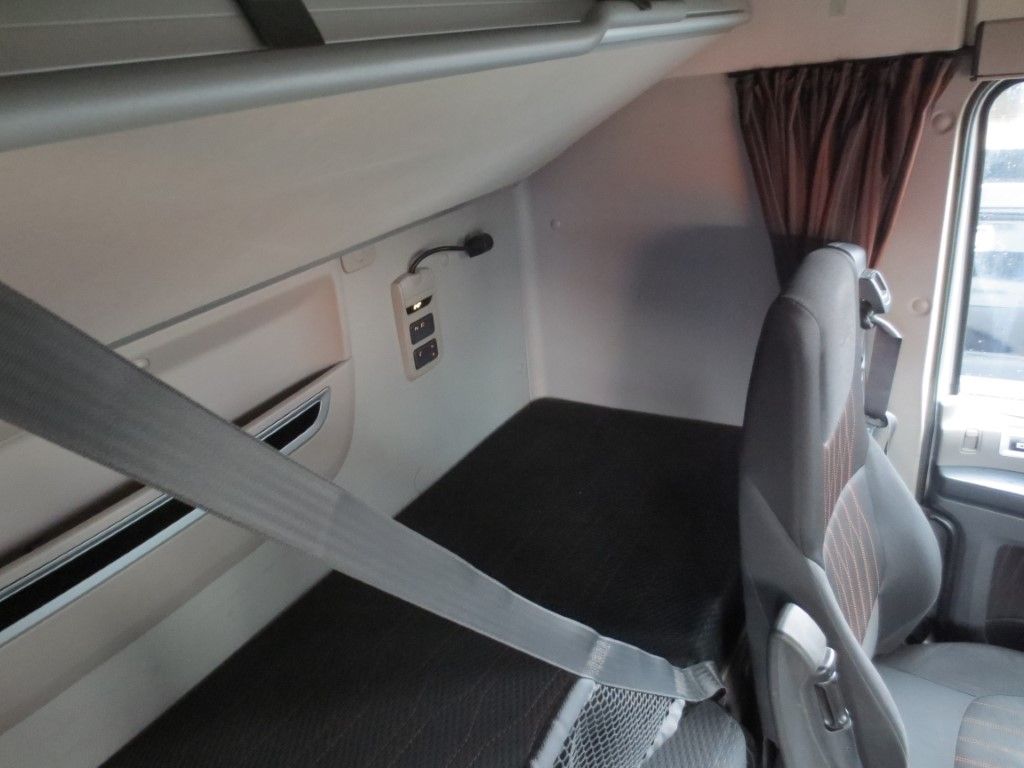 Fahrzeugabbildung DAF FT XF 480 SC