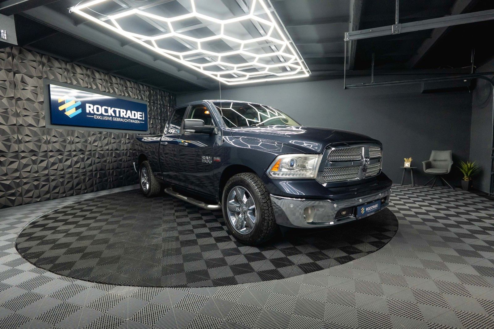 Fahrzeugabbildung Dodge RAM 5.7 V8 HEMI LPG PRINS | LONGBED | 20 Zoll
