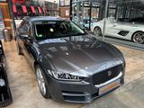 Jaguar Prestige 20t Benzin Leder Panoramadach 79tkm - Jaguar XE Benziner Gebrauchtwagen