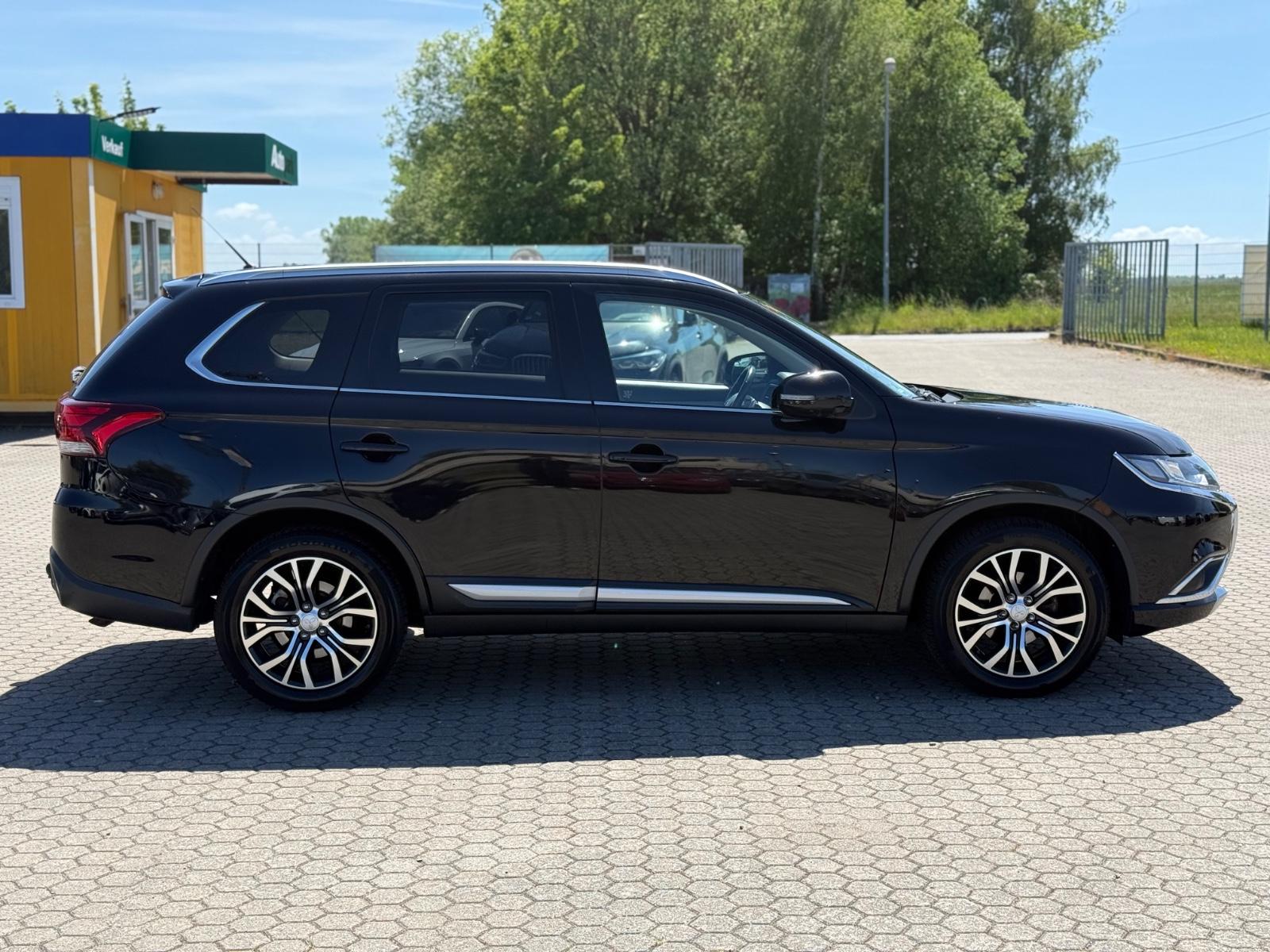 Mitsubishi Outlander SUV-Star+ 4WD