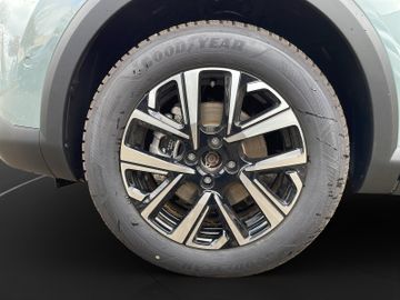 Citroën C4 MAX PURETECH 130 EAT8 Kam.+KeyLess+LED+Navi