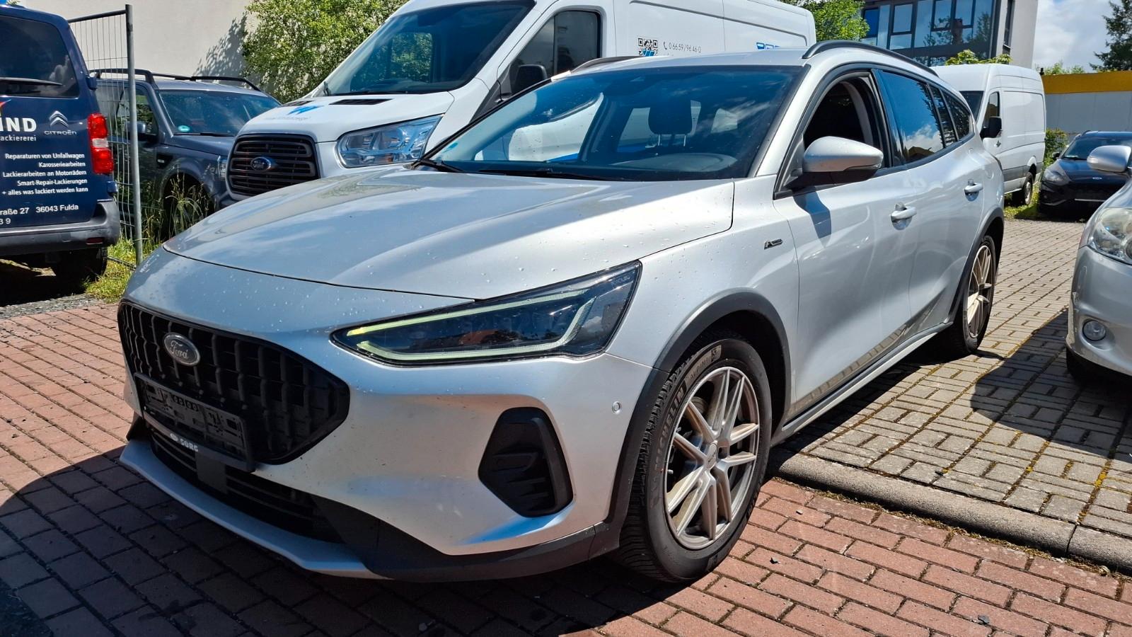 Ford Focus Turnier Active X 1.5 TDCi *LED *TÜV NEU*