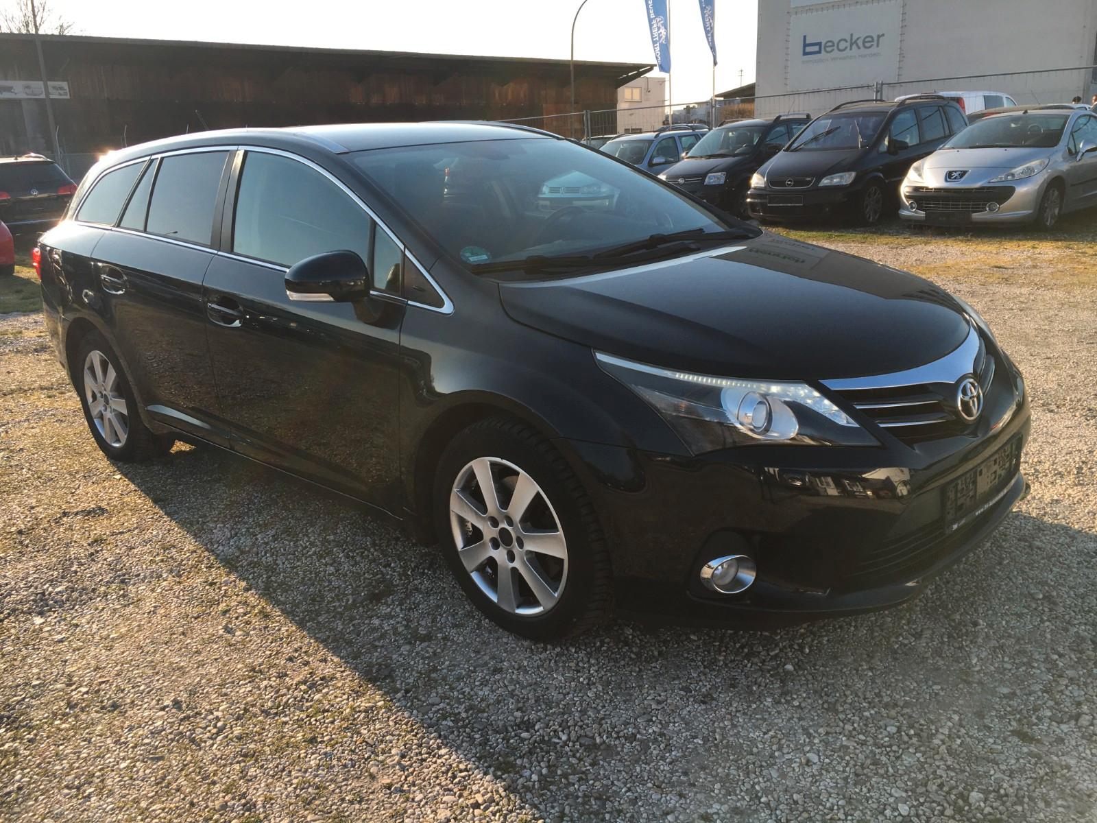 Toyota Avensis Kombi Edition 2.2 Auto AHK SHZ NAVI
