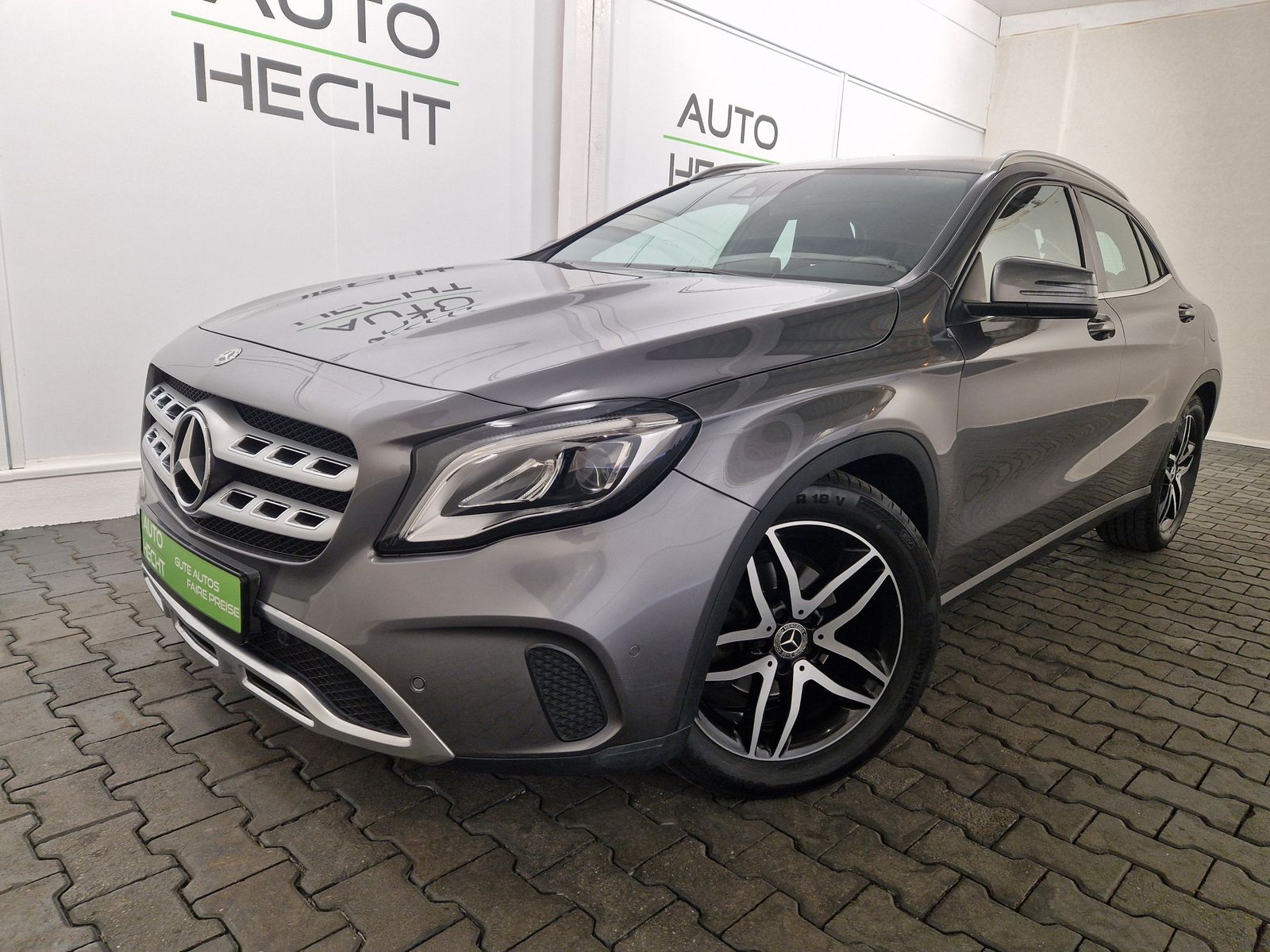 MERCEDES-BENZ GLA 200 Sport Utility, LED, Kamera, 18 Zoll 