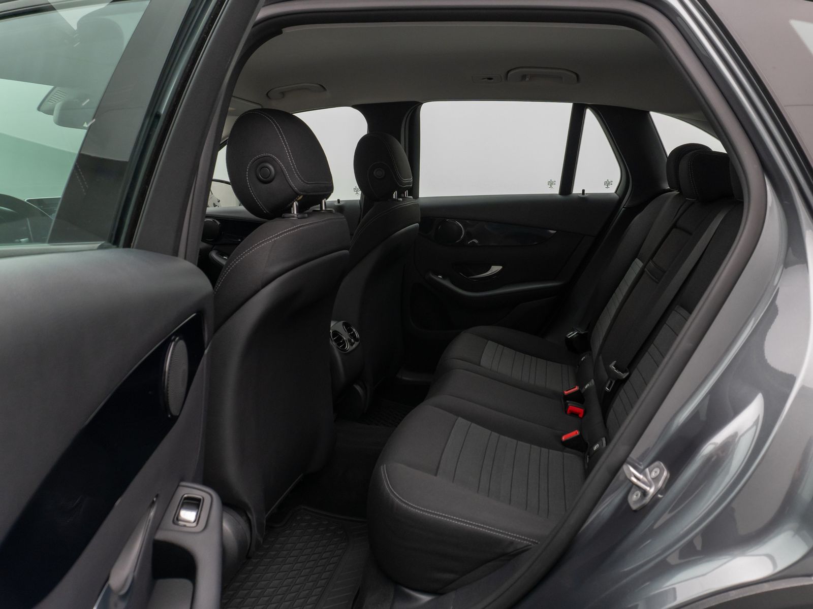 Fahrzeugabbildung Mercedes-Benz GLC 250 4Matic Kamera AHK Navi Sitzhzg