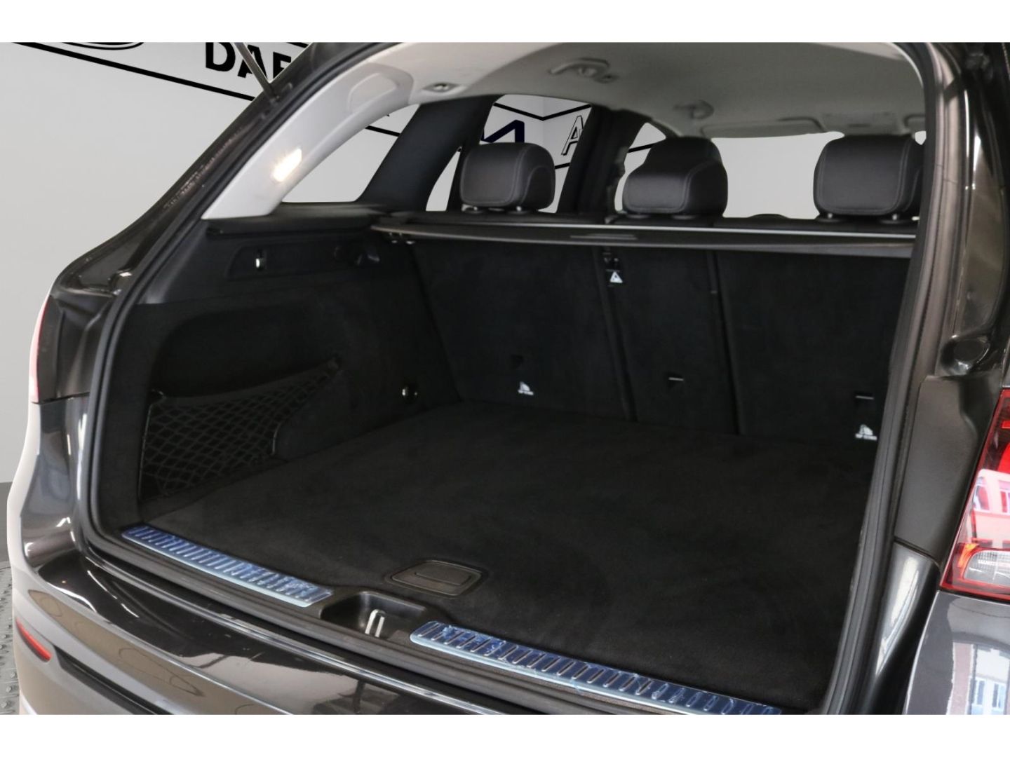 Fahrzeugabbildung Mercedes-Benz GLC 200 4Matic e. Heckklappe AHK Navi LED