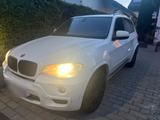 BMW X5 V8 E70 M Paket  SUV mit TÜV V8 - BMW X5: Mi