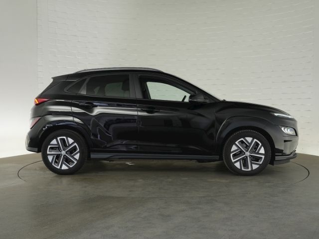 KONA Elektro TREND 64kWH AT+VOLL LED+NAVI+RÜCKFA