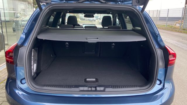 Fahrzeugabbildung Ford Focus Turnier ST-Line X, Styling*PANO*Matrix-LED