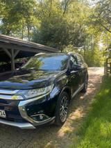 Mitsubishi Outlander 2.2 DI-D Diamant Edition+ 4WD Auto... - Mitsubishi Outlander mit Diesel-Antrieb: Allradantrieb, Geländewagen, Automatik, 2.2