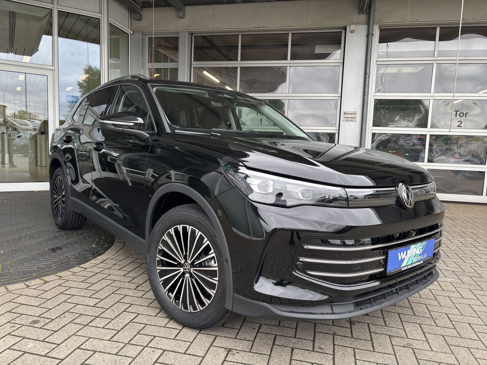 Volkswagen Tiguan 1.5 eTSI-DSG Elegance Matrix AHK AreaView imagem 3