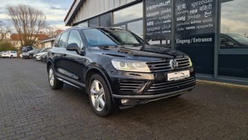 Volkswagen Touareg - 1
