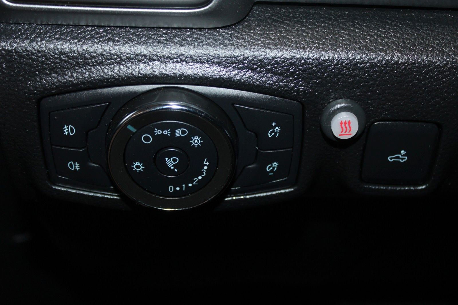 Fahrzeugabbildung Ford Ranger Limited Aut. LED AHK STDHZ HARDTOP uvm.