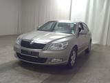 Skoda Octavia 1.6 TDI Elegance Klima PDC - Skoda Octavia aus 2012 mit Diesel-Antrieb: Limousine