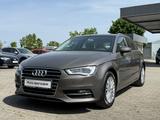 Audi A3 Sportback Navi AHK Zahnriemen neu - Audi A3: Zahnriemen