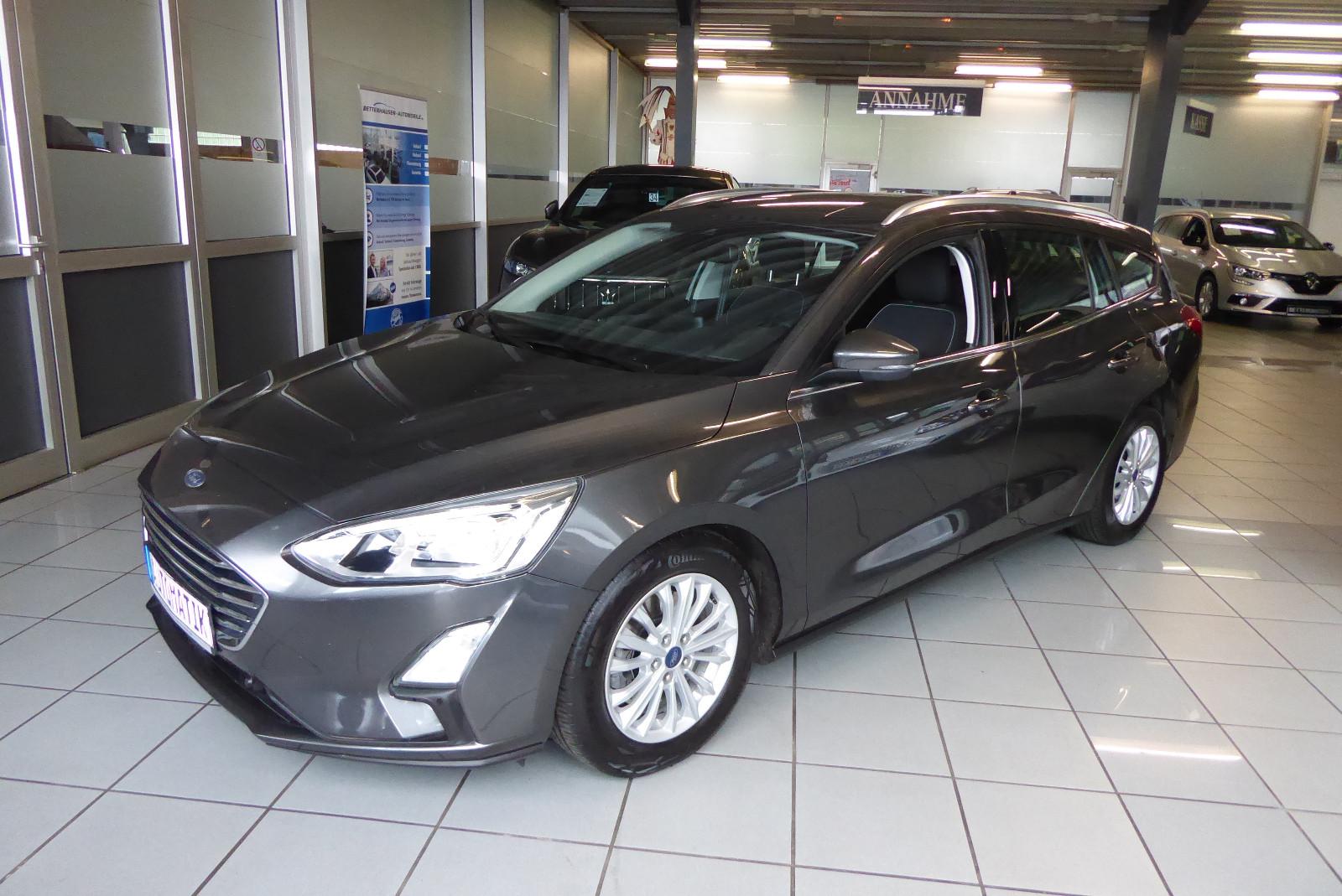 Ford Focus Turnier Titanium Automatik Navi