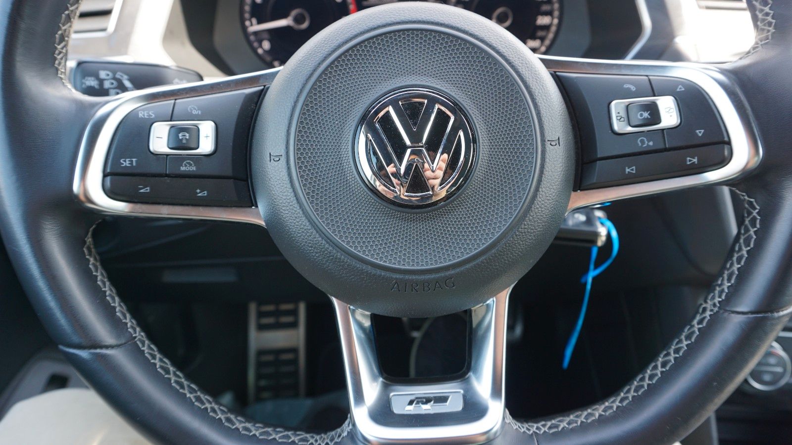 Fahrzeugabbildung Volkswagen Tiguan 4M R-Line Navi,LED,ACC,DCC,Kamera,Head Up