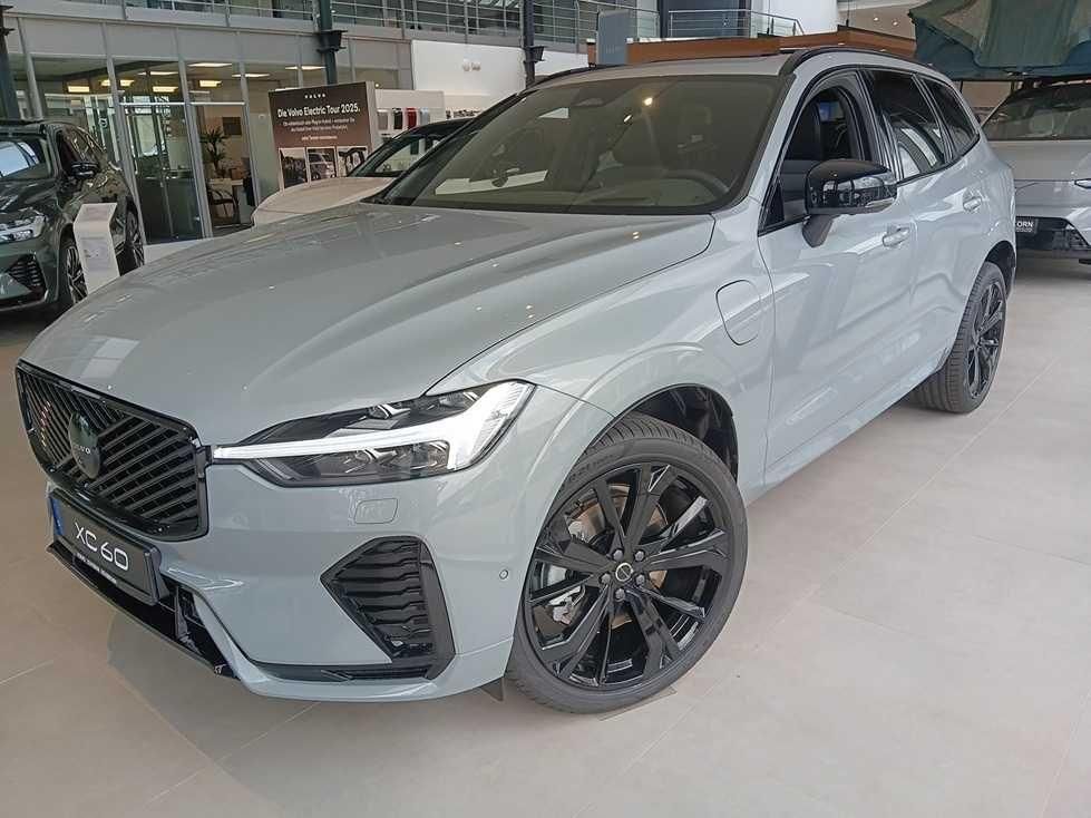 Fahrzeugabbildung Volvo XC60 T8 AWD Plus Black Edition