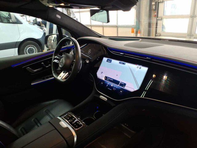 Fahrzeugabbildung Mercedes-Benz EQE43 AMG SUV Prem+ HYPER Carbon TV 22kw Sitzkli