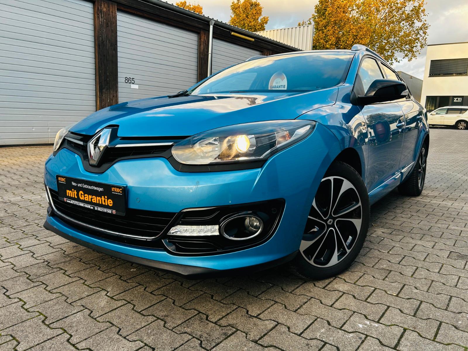 Renault Megane 2015 — rear view
