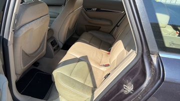 Audi A6 - 6