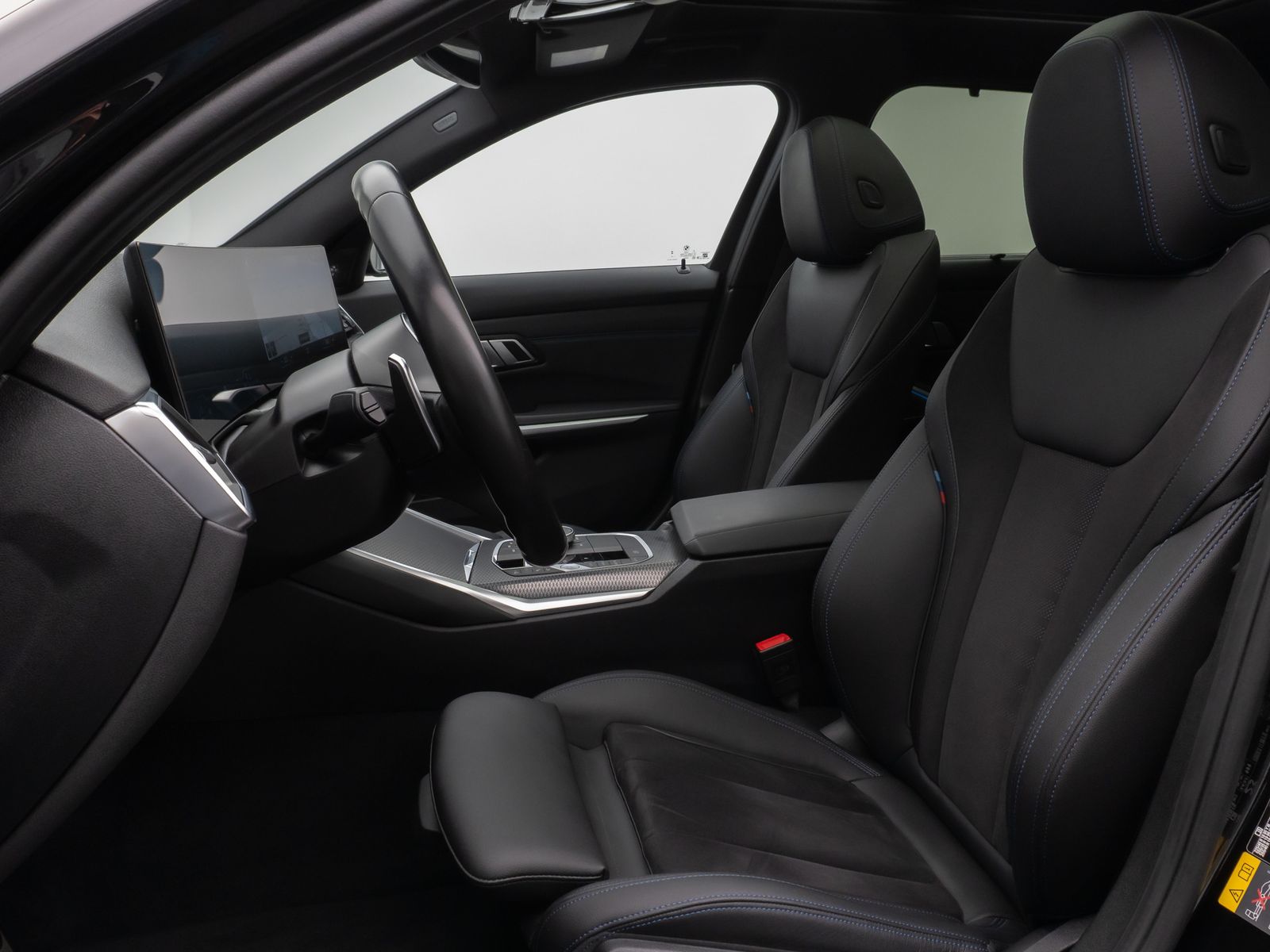 Fahrzeugabbildung BMW 330e xD M Sport Panorama Kamera HUD DAB H/K AHK