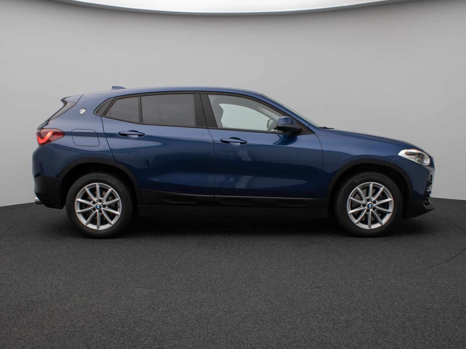 Fahrzeugabbildung BMW X2 sD20i Kamera DAB Komfort HiFi Navi LED Memory