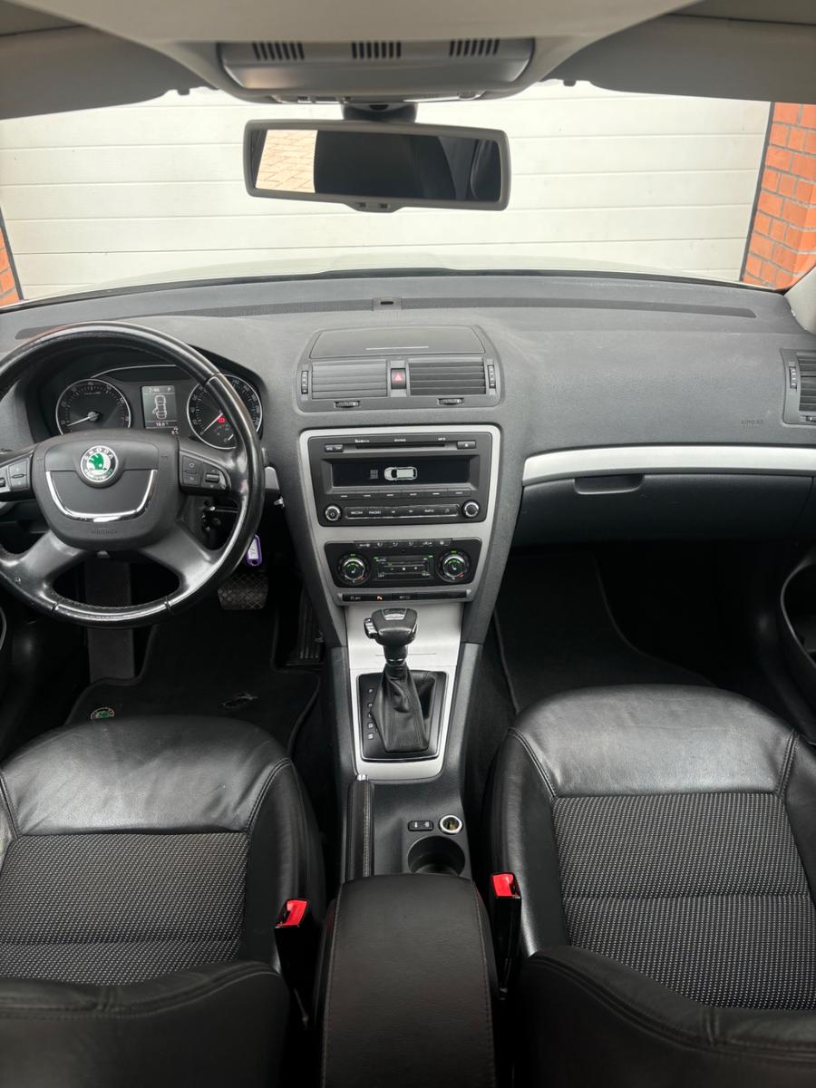 Skoda Octavia 2011 — photo 5